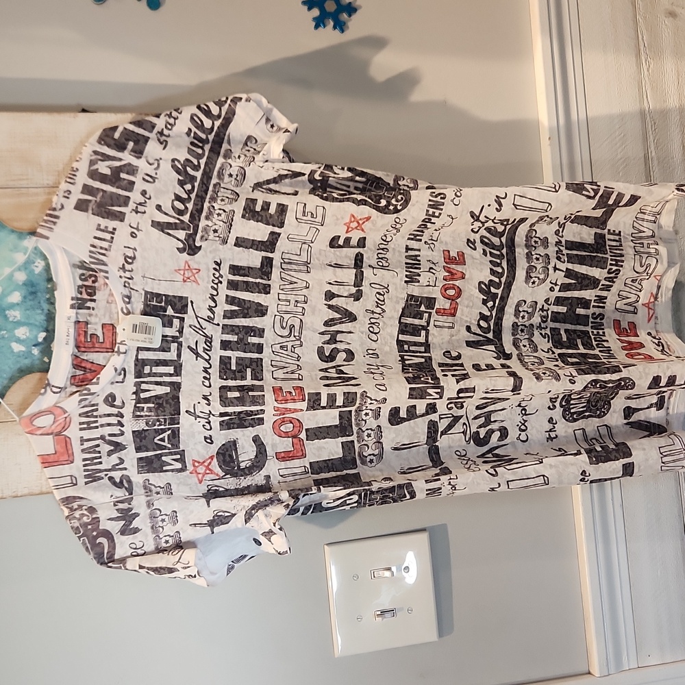 NWT Big Bang I Love Nashville Graphic Women's T-Shirt  Sz XL